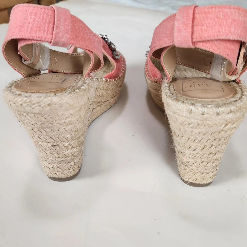 Kaari Blue Chloe Washed Coral Jewel Espadrille Sandals size 8M NWOT